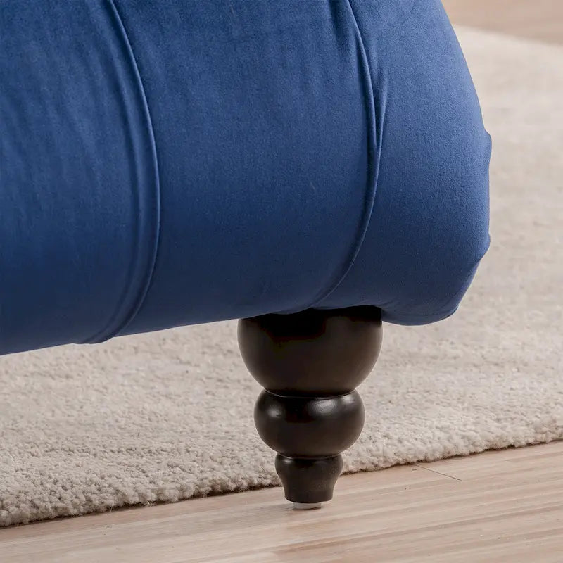 Méridienne capitonnée en velours bleu avec clous décoratifs arrondis, mousse haute densité et pieds en bouleau – Une place