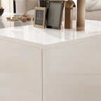 Table basse rectangulaire laquée avec éclairage LED 3 couleurs, plateau en verre trempé et 3 compartiments de rangement ouverts – Meuble individuel