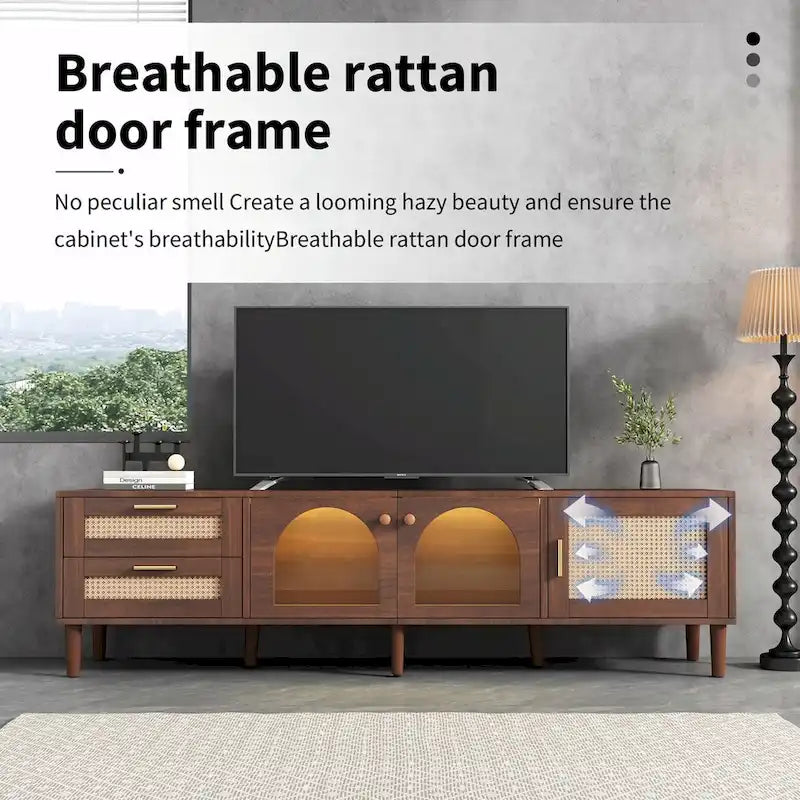 Meuble TV en MDF marron foncé avec tiroirs en rotin PE, 4 portes en verre trempé et pieds en bois massif – Unité simple
