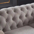 Canapé Chesterfield en lin gris clair avec accoudoirs arrondis, coussins d'assise en mousse et pieds en bois massif – 3 places