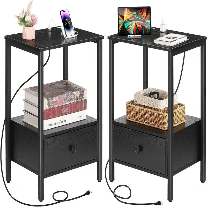 Table d'appoint en panneaux de particules chêne clair/noir/brun rustique avec 1 tiroir, étagère ouverte et station de recharge intégrée – Unité simple