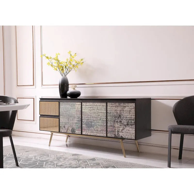 Buffet Bohème Moderne en Placage Frêne Fumé et Laiton avec 3 Portes Découpées, 2 Tiroirs à Fermeture Amortie et Pieds Coniques – Unité Simple